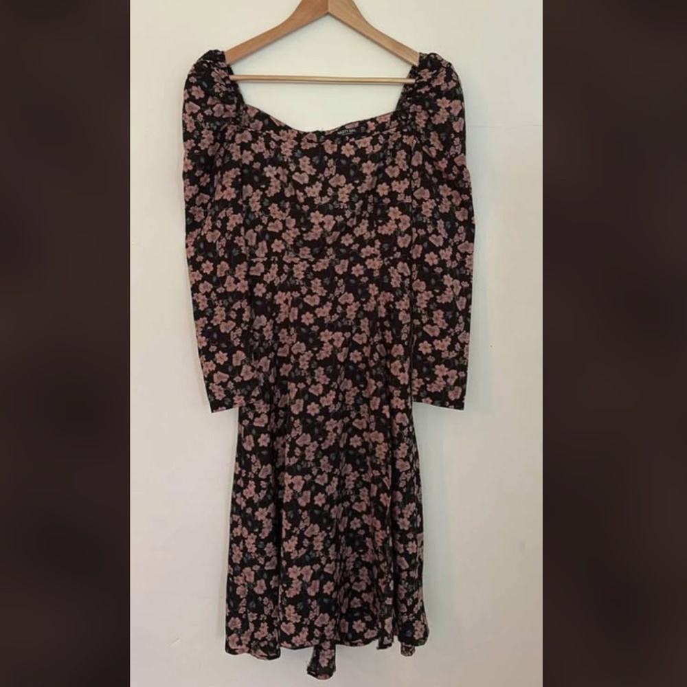 Nasty Gal Floral Midi dress
